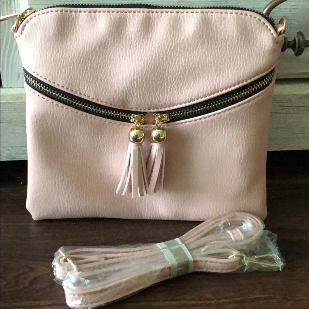 Really cute clutch used once